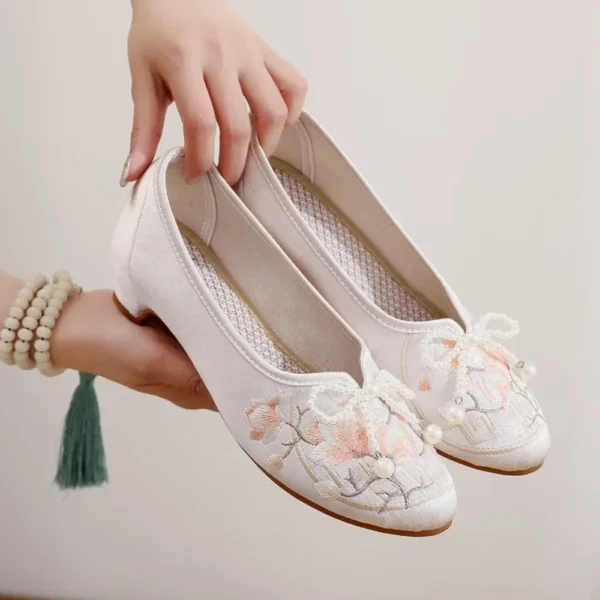 Elegant Streetwear Cheongsam Traditional Chinese Ethnic Style Shoes for Women Embroidery Womens Shoes Casual Fashion Vintage - Image 6