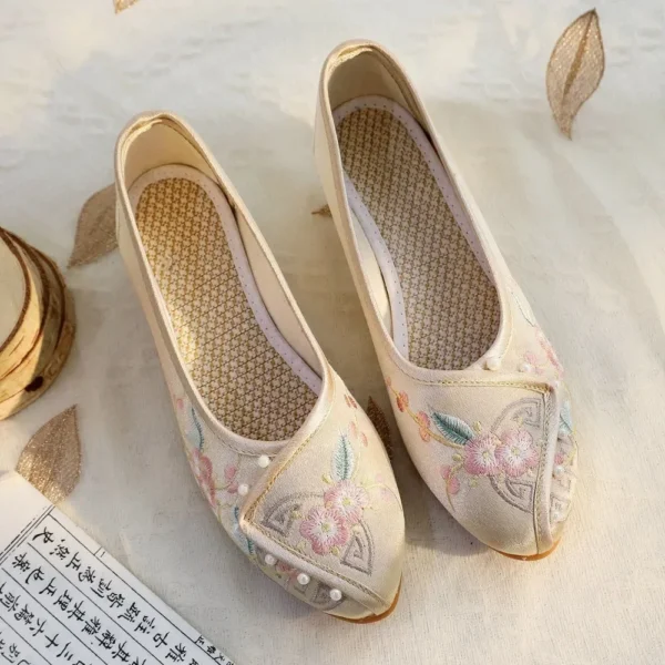 Elegant Streetwear Cheongsam Traditional Chinese Ethnic Style Shoes for Women Embroidery Womens Shoes Casual Fashion Vintage - Image 5